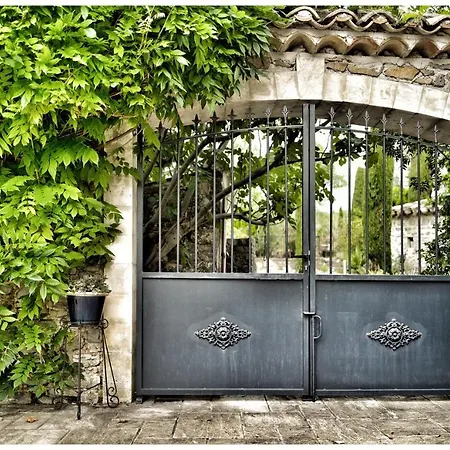 Homestay Le Bel Endroit Saint-Andre-de-Cruzieres