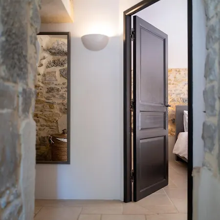 Le Bel Endroit Homestay *