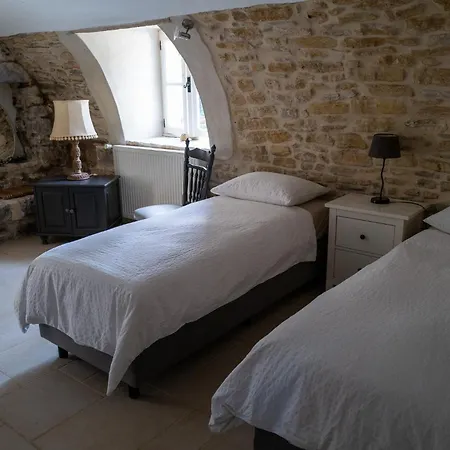 Homestay Le Bel Endroit *