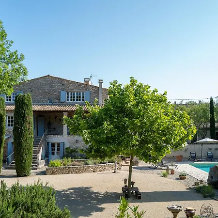 Le Bel Endroit Homestay Saint-Andre-de-Cruzieres
